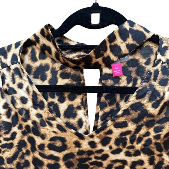 Vince Camuto Blouse Leopard Print Long Sleeve Keyhole Neck Career Mob Wife M - Picture 4 of 8